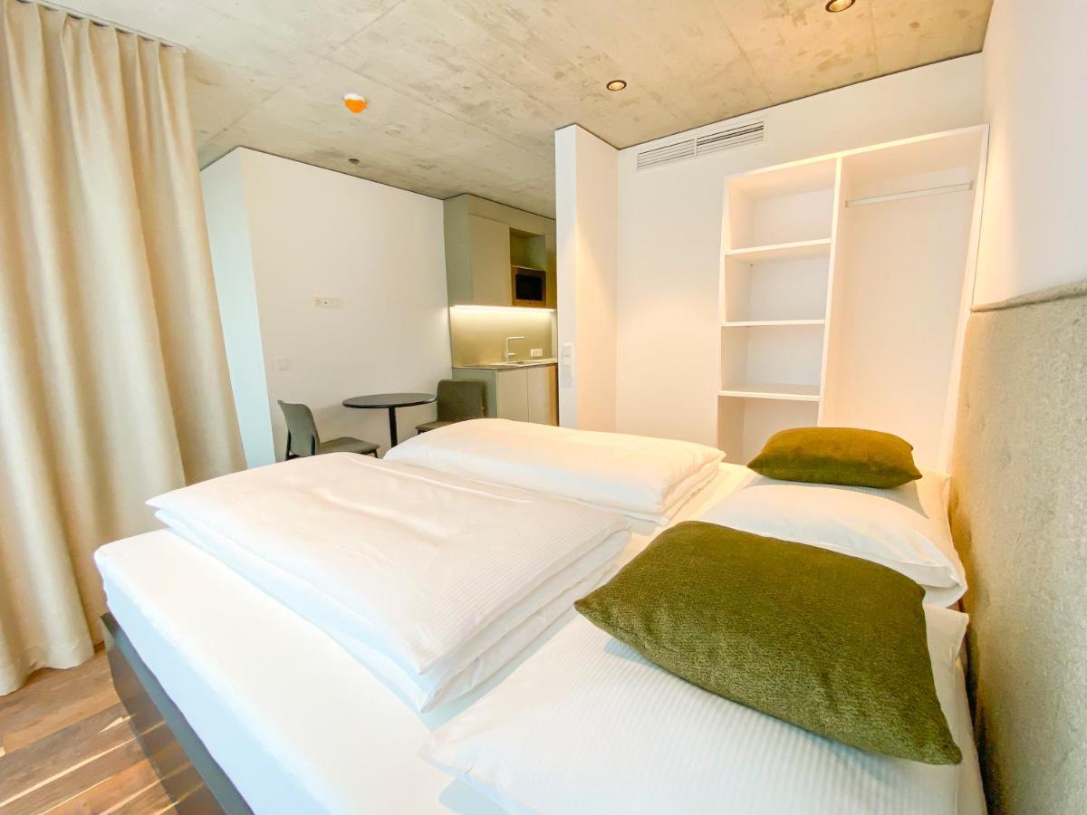 Small Apartment,1151550903:JPEG