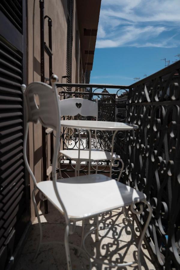 Single Room Balcony,1142625247:JPEG