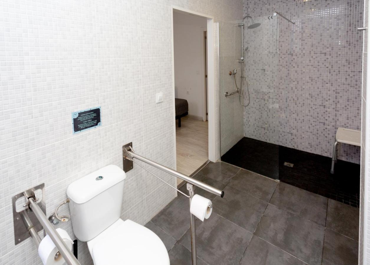 Twin Room Private Bathroom,1138274371:JPEG