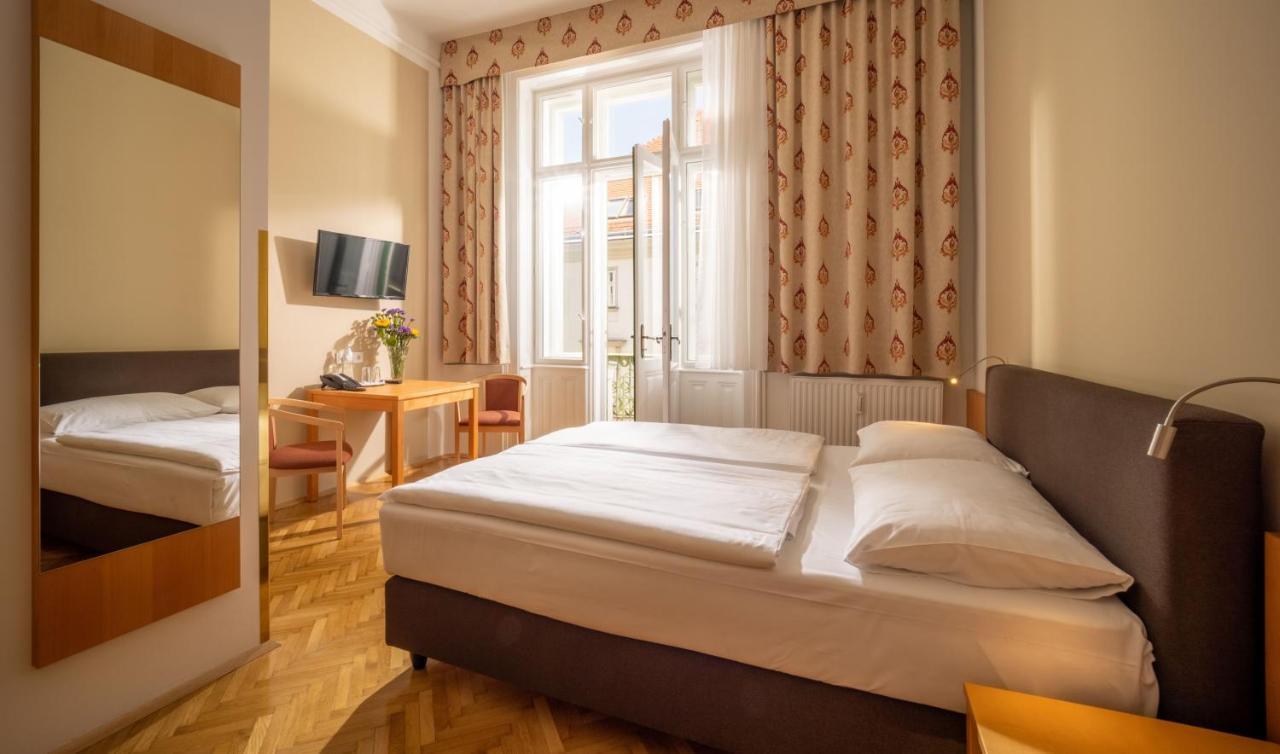 Double Room,1138722196:JPEG