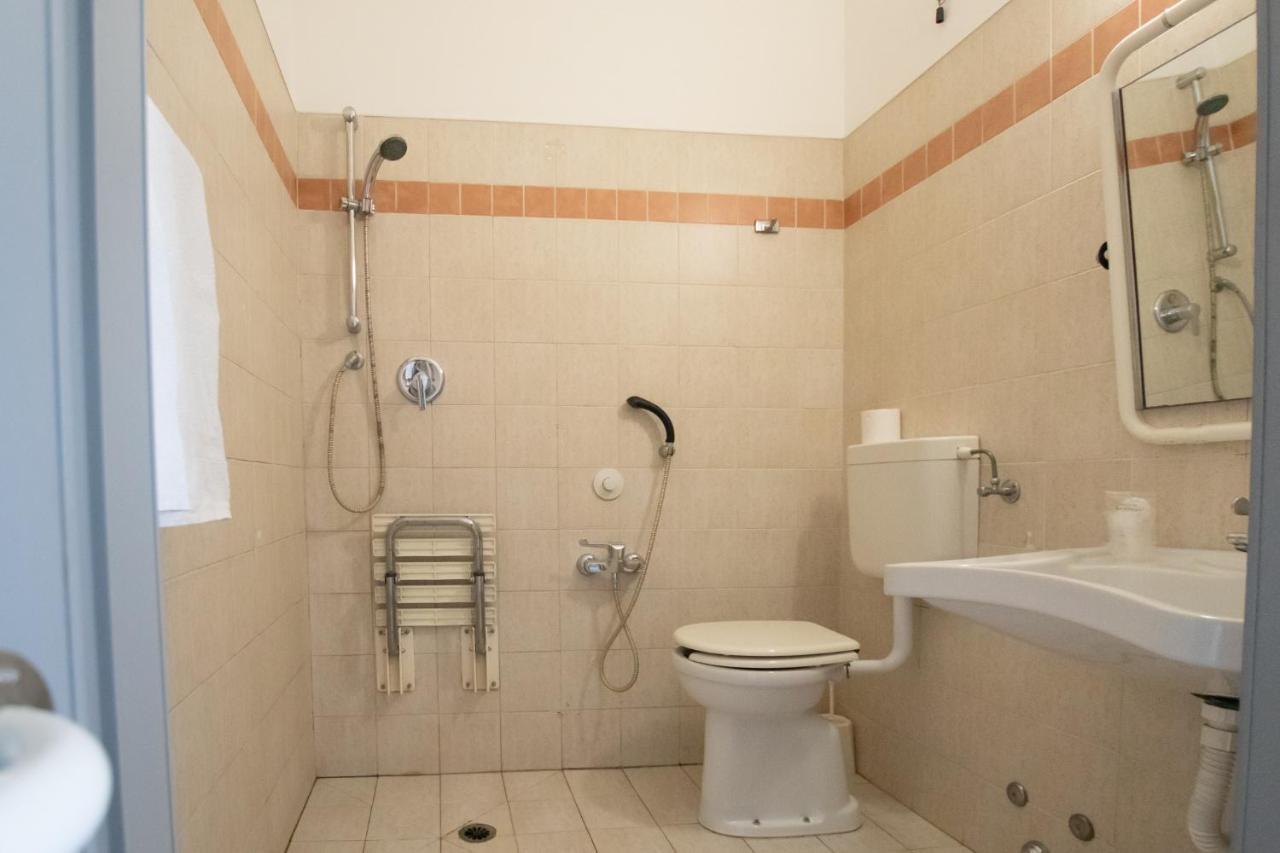 Double or Twin Room Disability Access