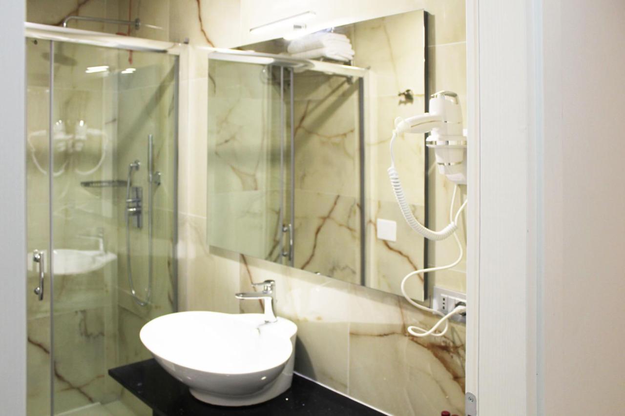 Triple Room,1593002877:JPEG