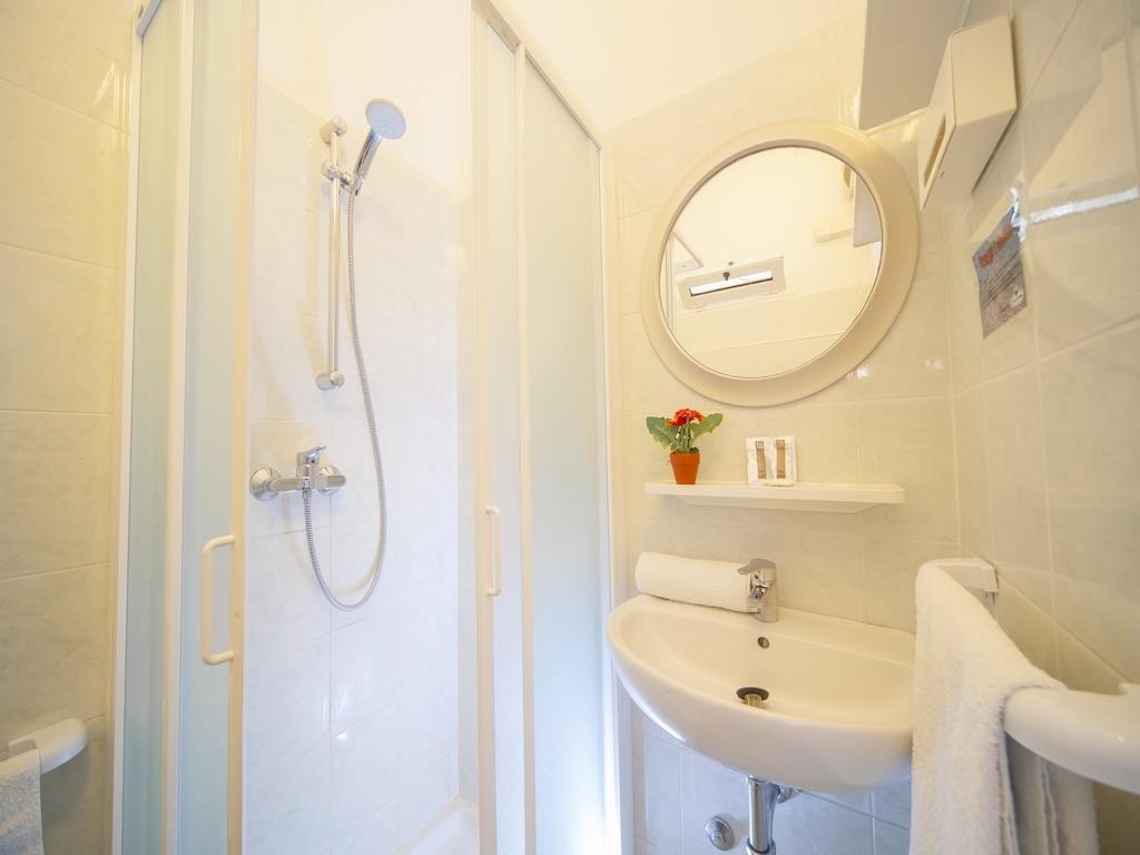 Superior Double or Twin Room,121788706:JPEG