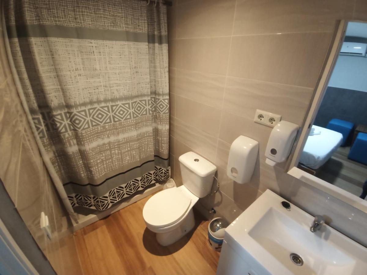 Budget Double or Twin Room,1141665577:JPEG