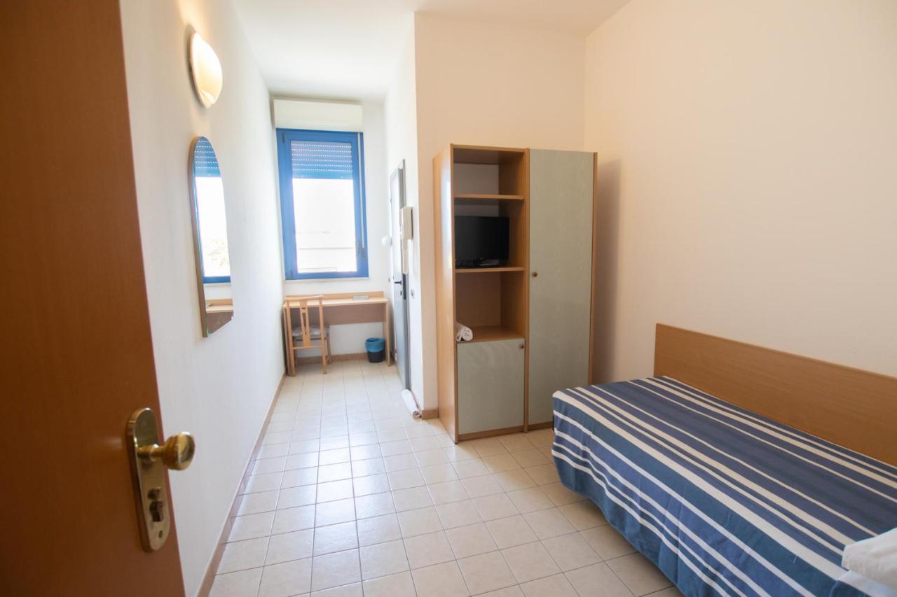 Economy Single Room No Box Doccia