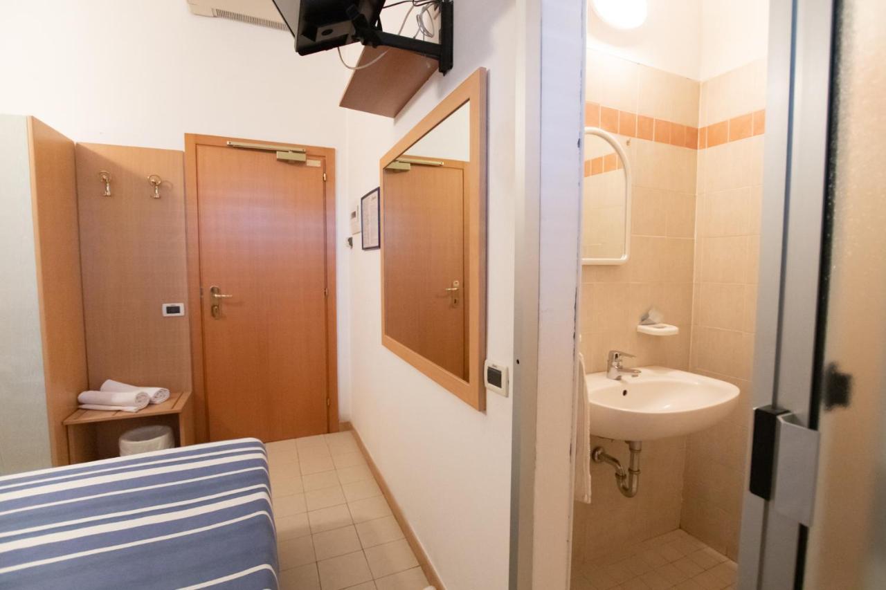 Budget Single Room