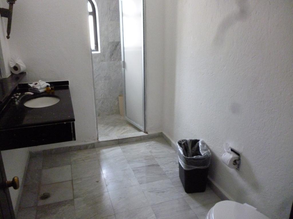 King Room,1654276718:JPEG