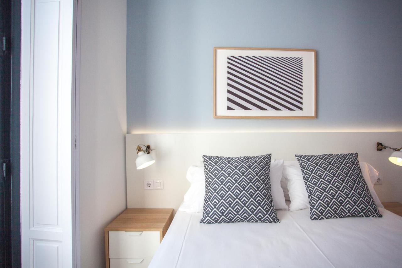 Two-Bedroom Apartment,1287403522:JPEG