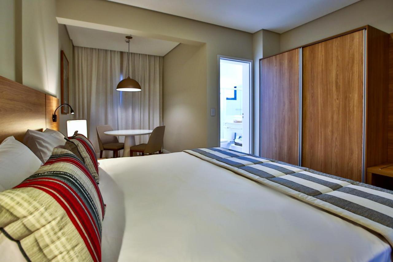 Executive Suite,1285697716:JPEG