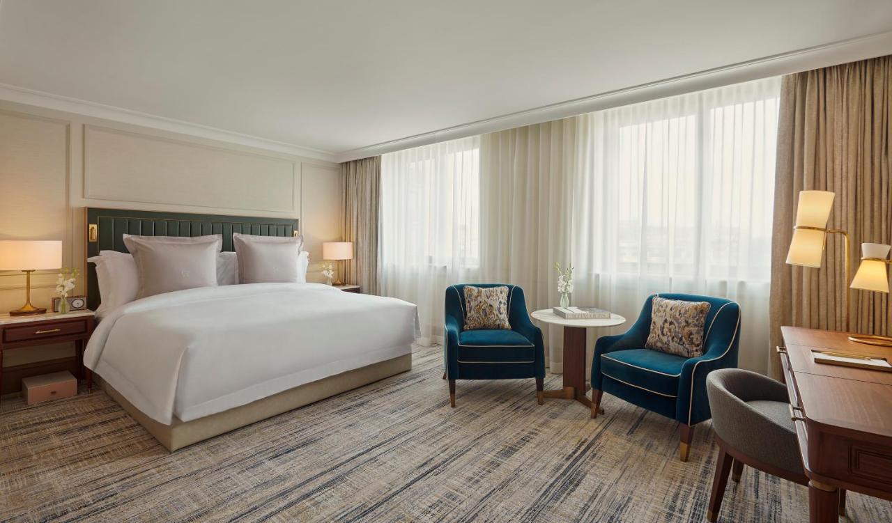 Deluxe Room exclusive access to Cadogan private gardens,1472107105:JPEG
