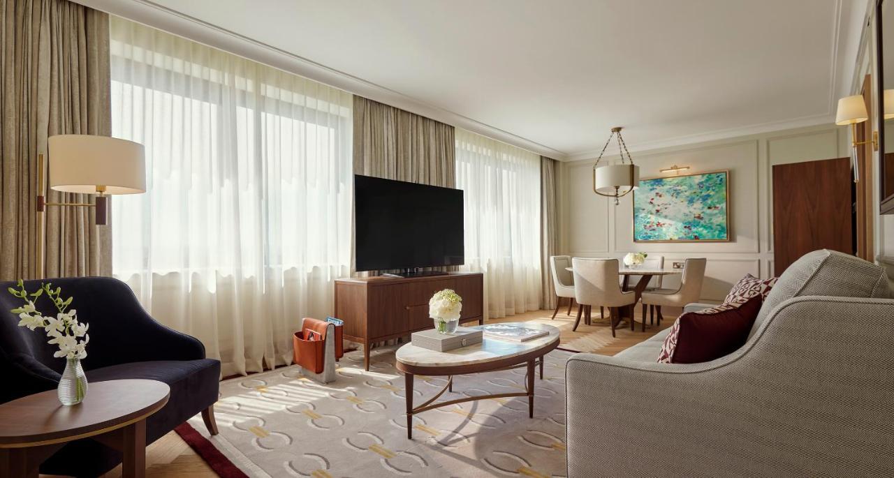 Luxury Suite exclusive access to Cadogan private gardens,1146287374:JPEG