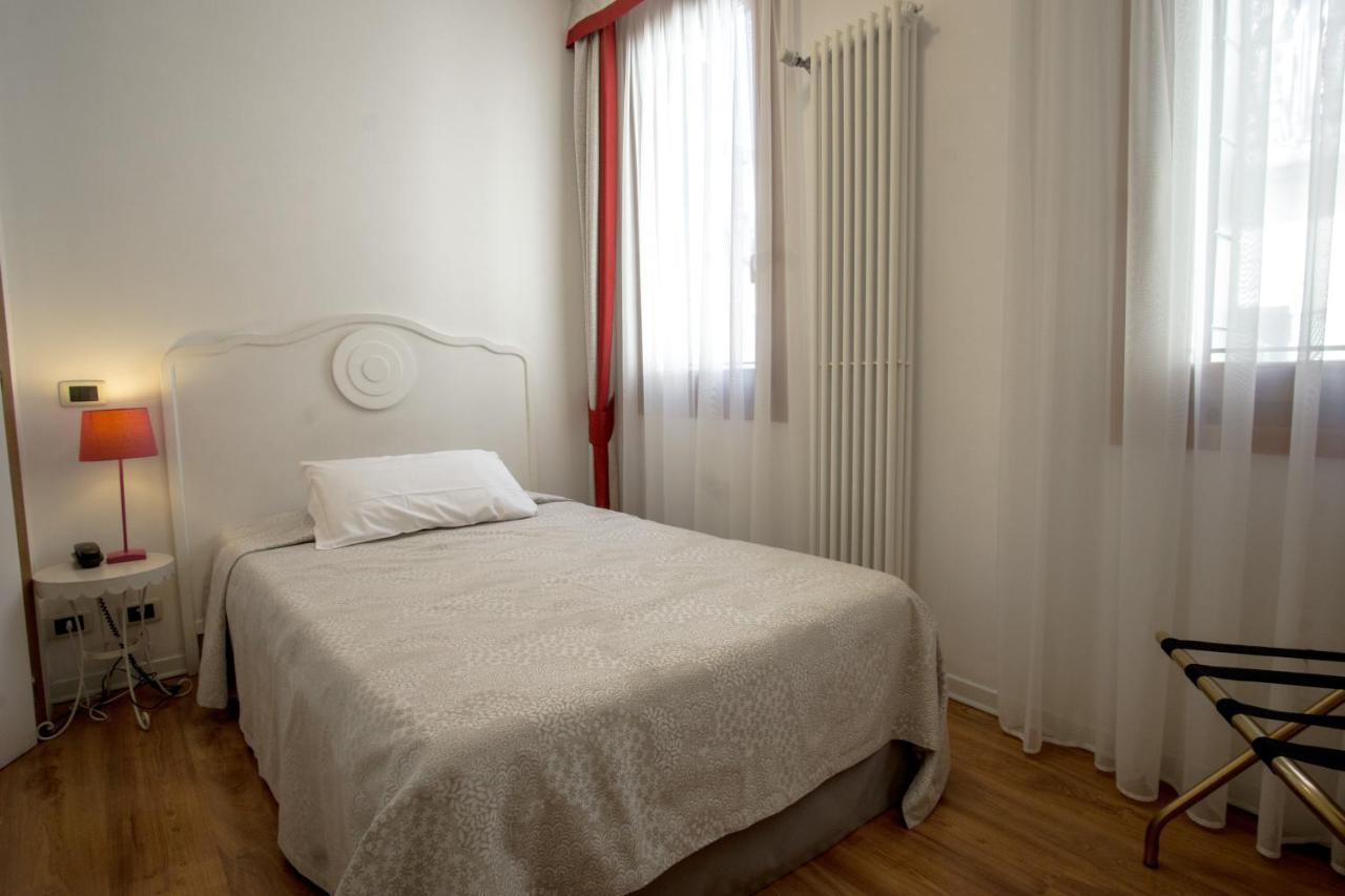 Single Room,1147388038:JPEG
