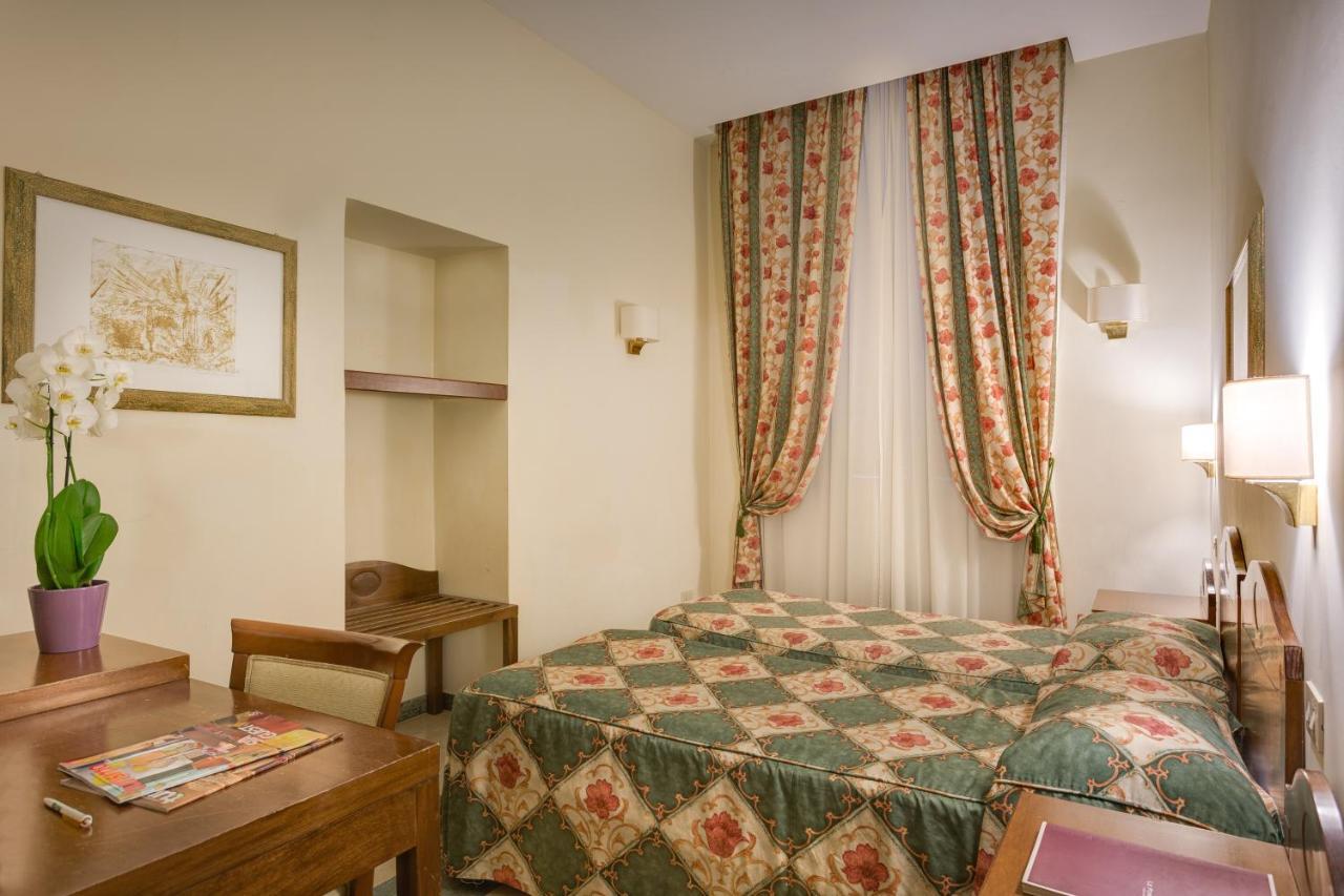 Small Double or Twin Room,1152592851:JPEG