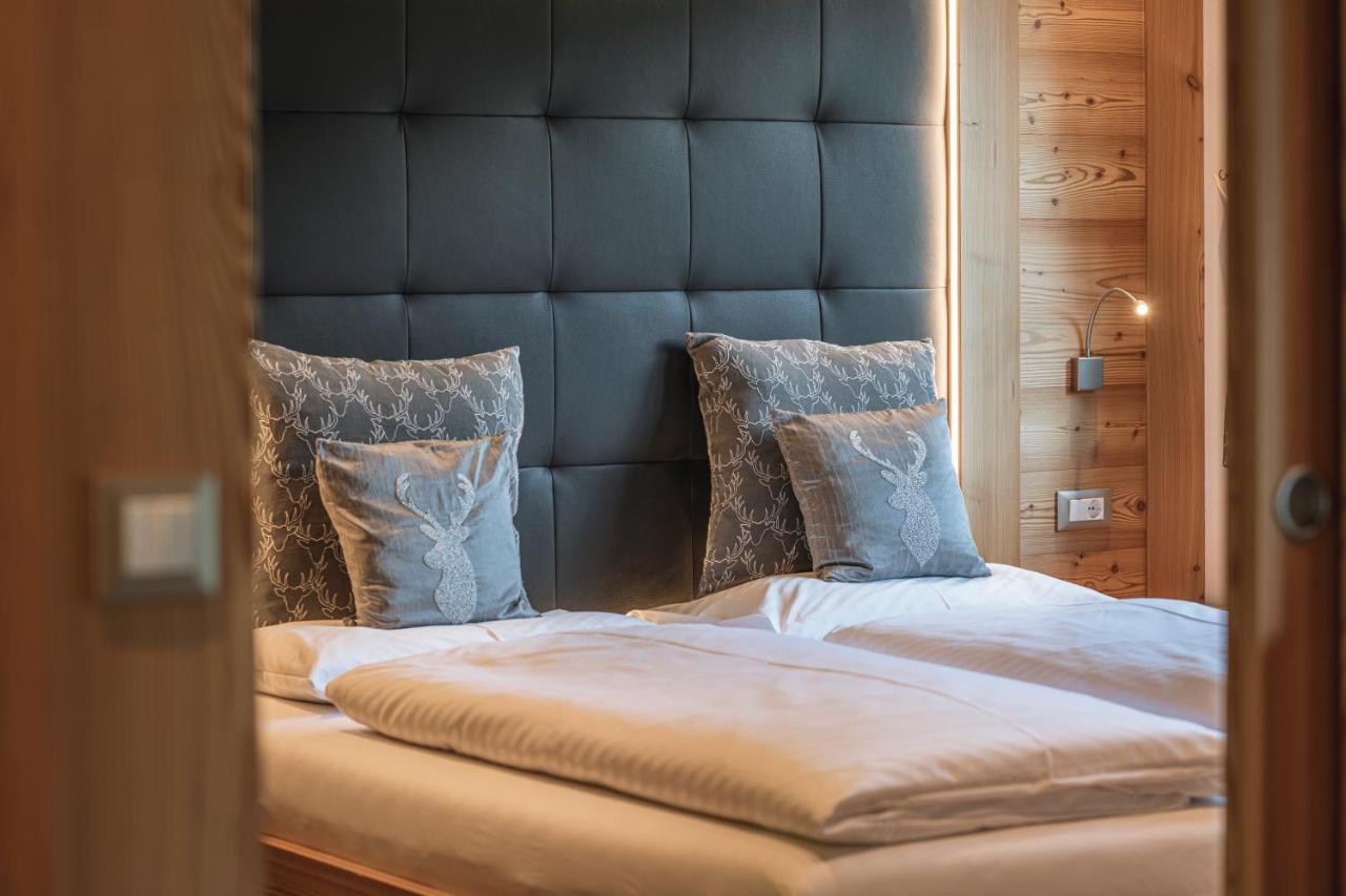Deluxe Two-Bedroom Apartment