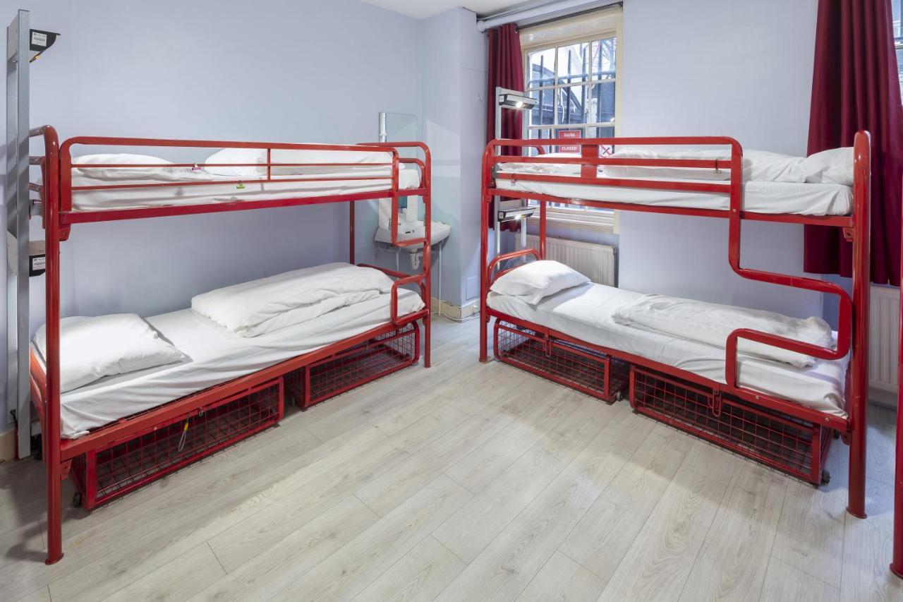 Bed 4-Bed Female Dormitory Room 18–40 years,996411307:JPEG