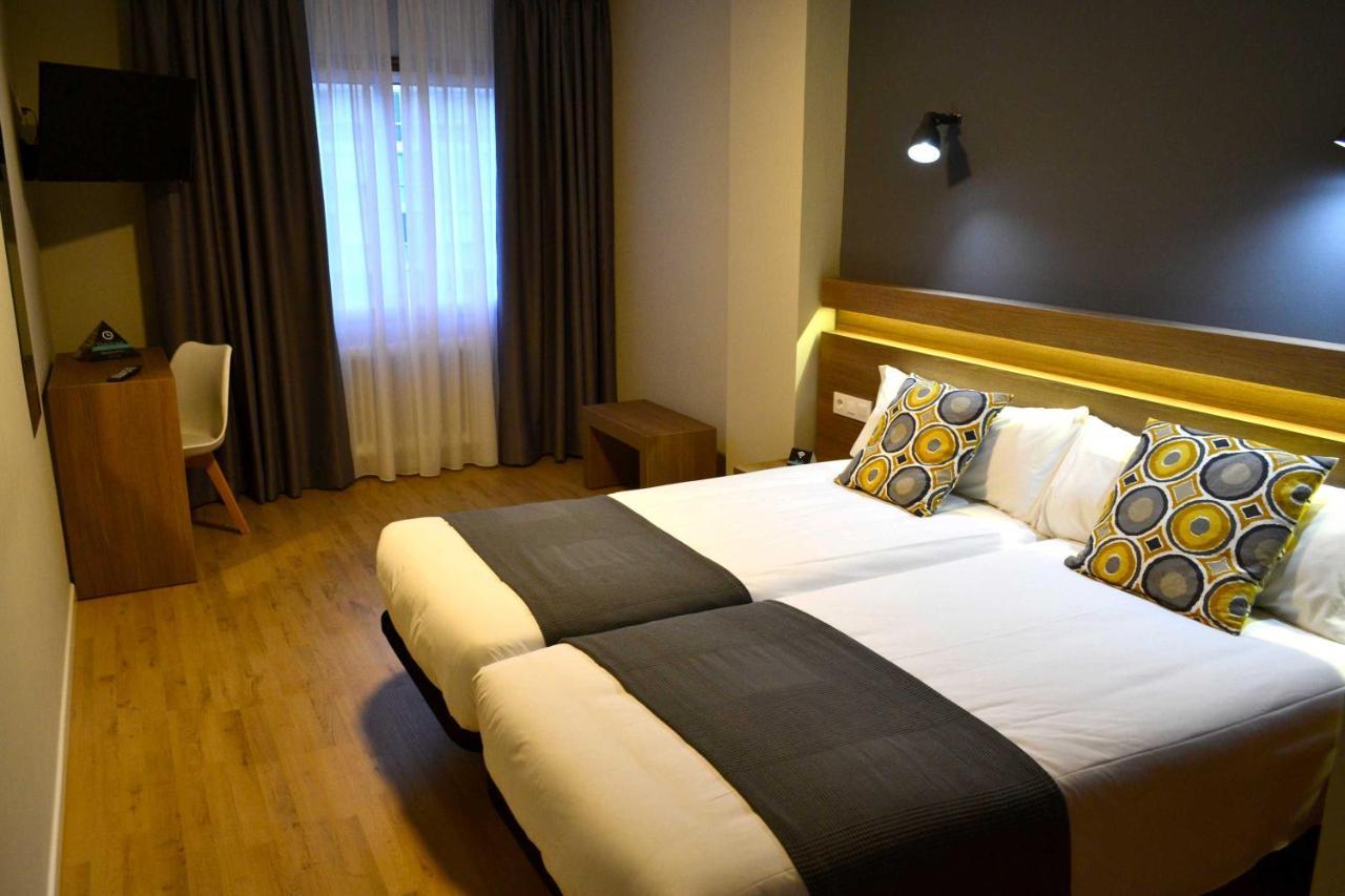 Standard Double or Twin Room,1152659133:JPEG