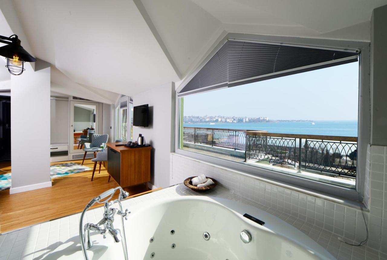 Penthouse With Balcony and Jettub,1154082264:JPEG