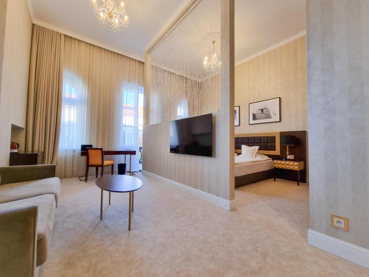 Junior Suite,1155201894:JPEG