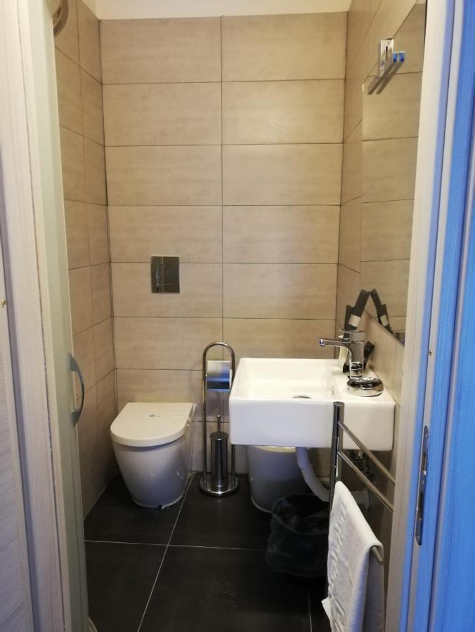 Economy Double Room,1225897523:JPEG