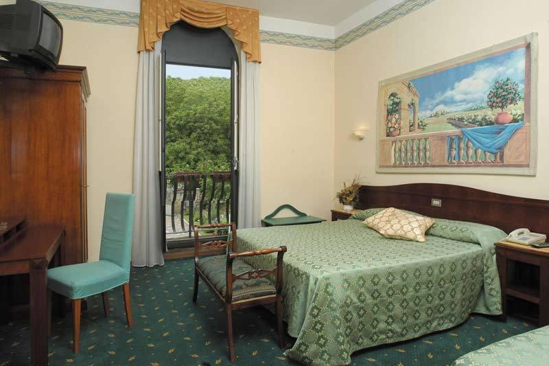 Quadruple Room,11684384:JPEG