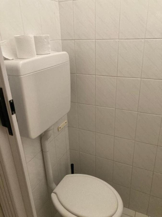 Single Room Private Bathroom