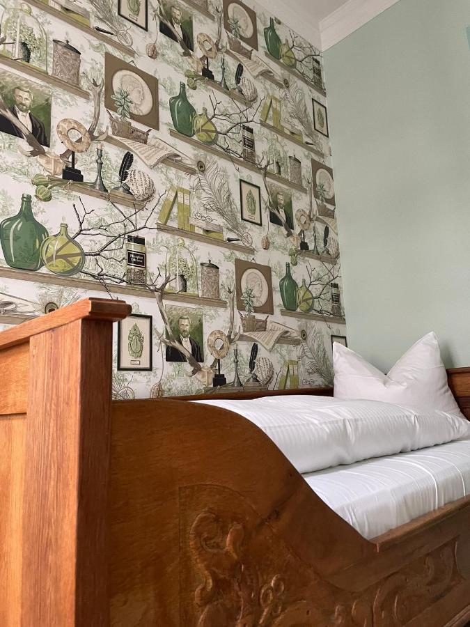 Single Room Comfort