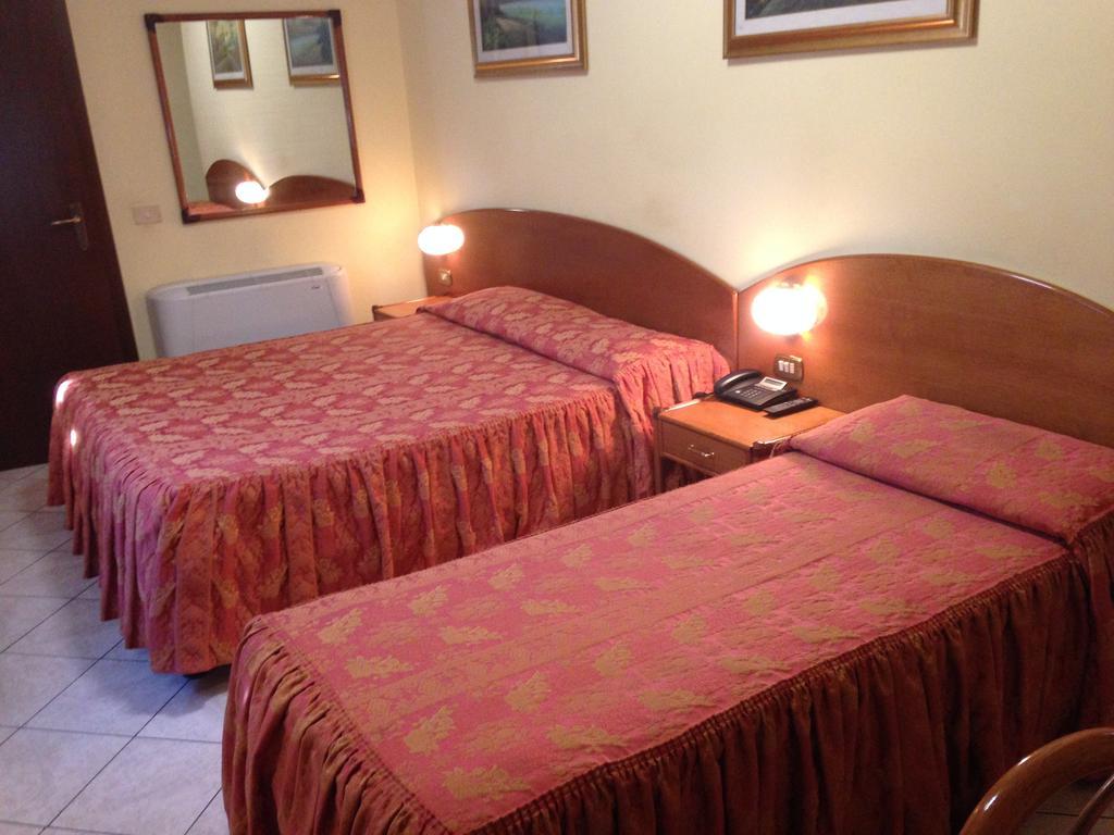 Triple Room,116280329:JPEG