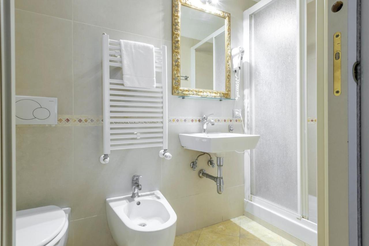 Triple Room,1671871598:JPEG