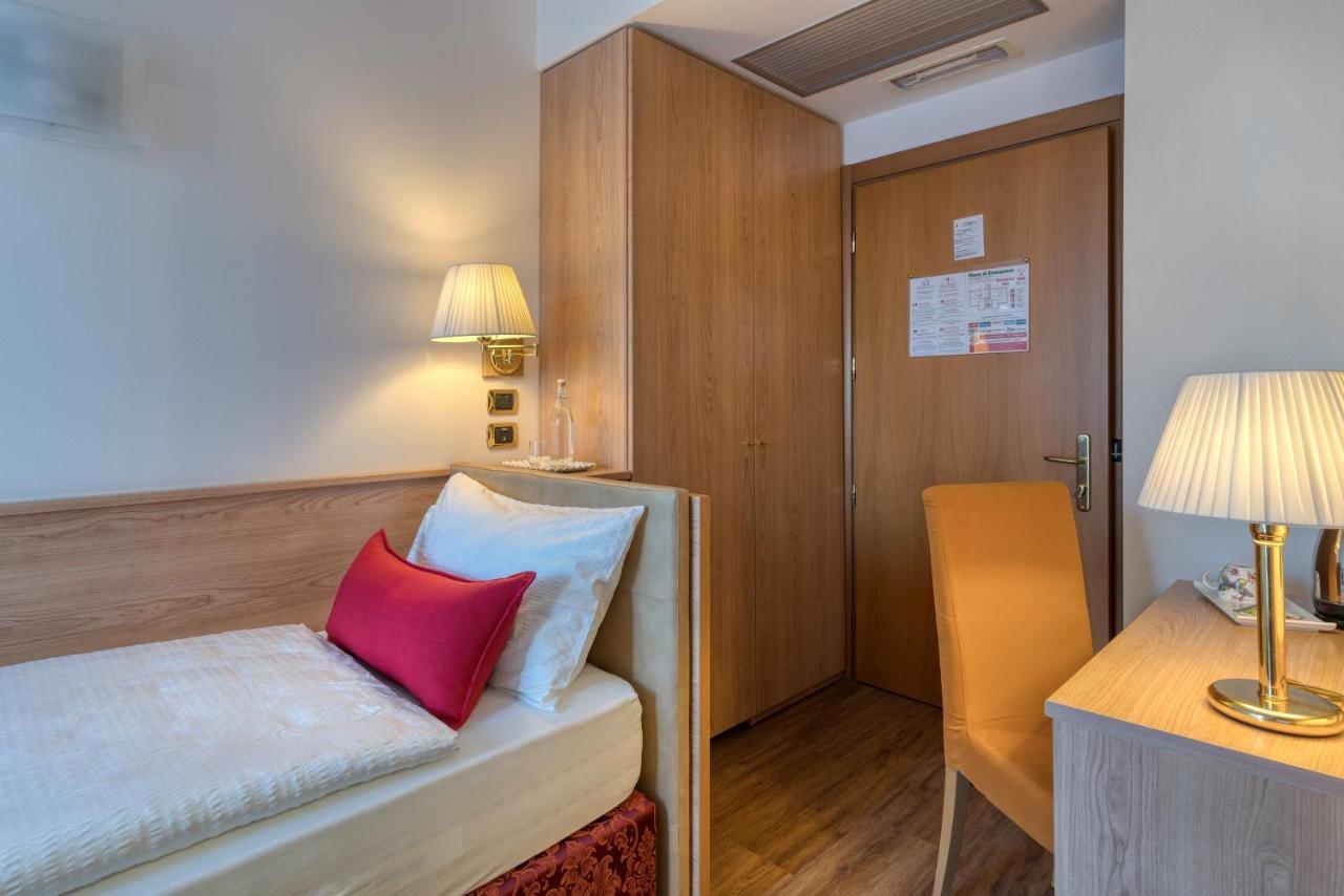 Standard Single Room,1163072199:JPEG