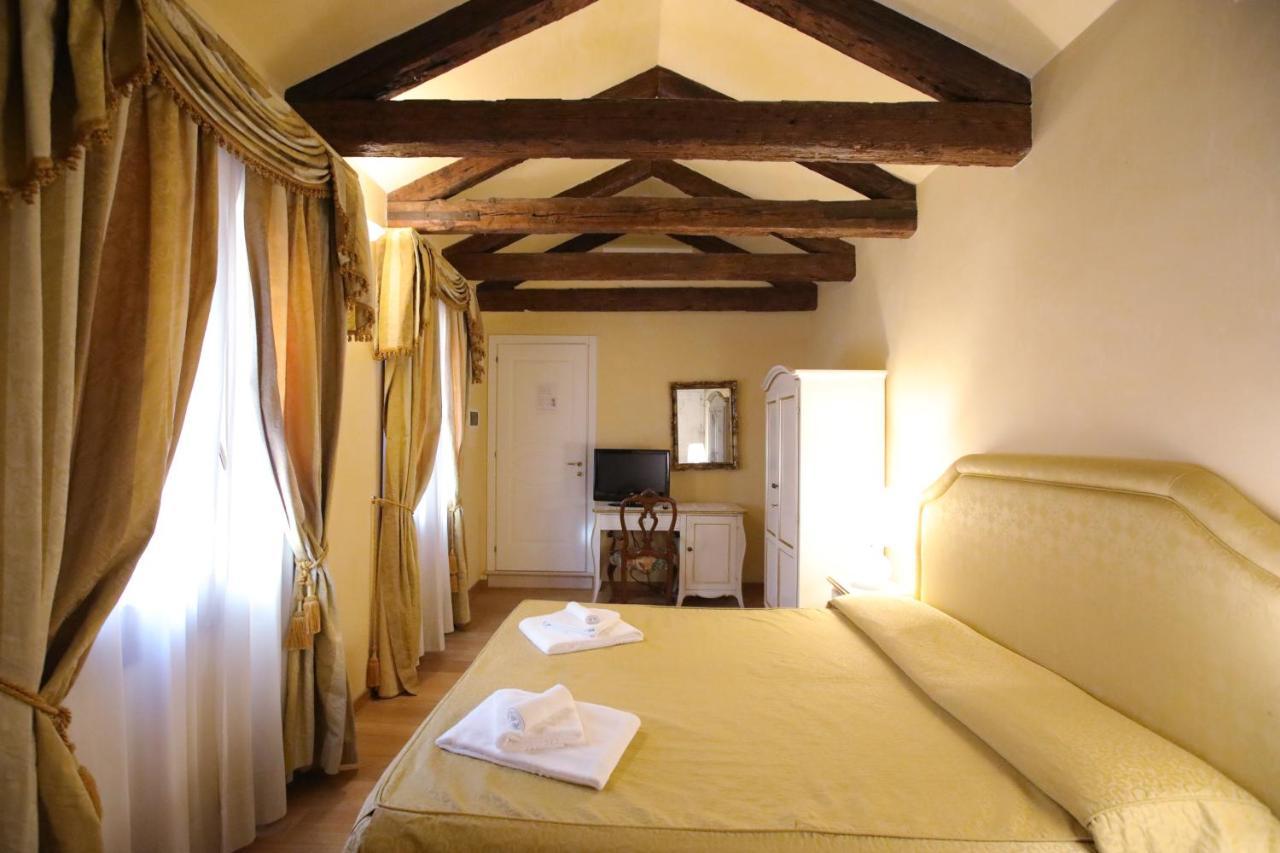 Double or Twin Room,1164708606:JPEG