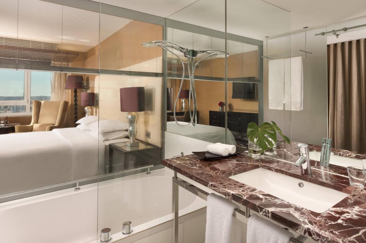 Club, Club lounge access, Guest room, 2 Twin/Single Bed(s),1370599661:JPEG