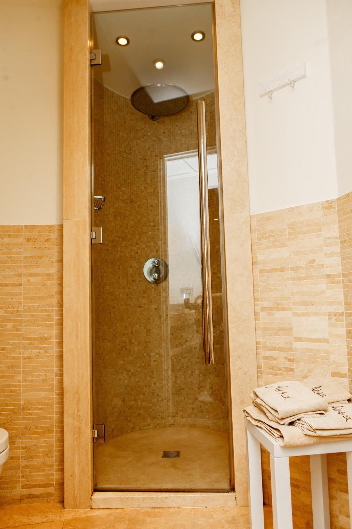 Superior Triple Room,1584547887:JPEG