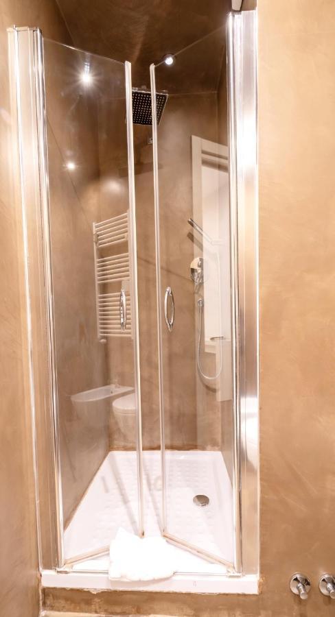 Small Double Room,1658787138:JPEG
