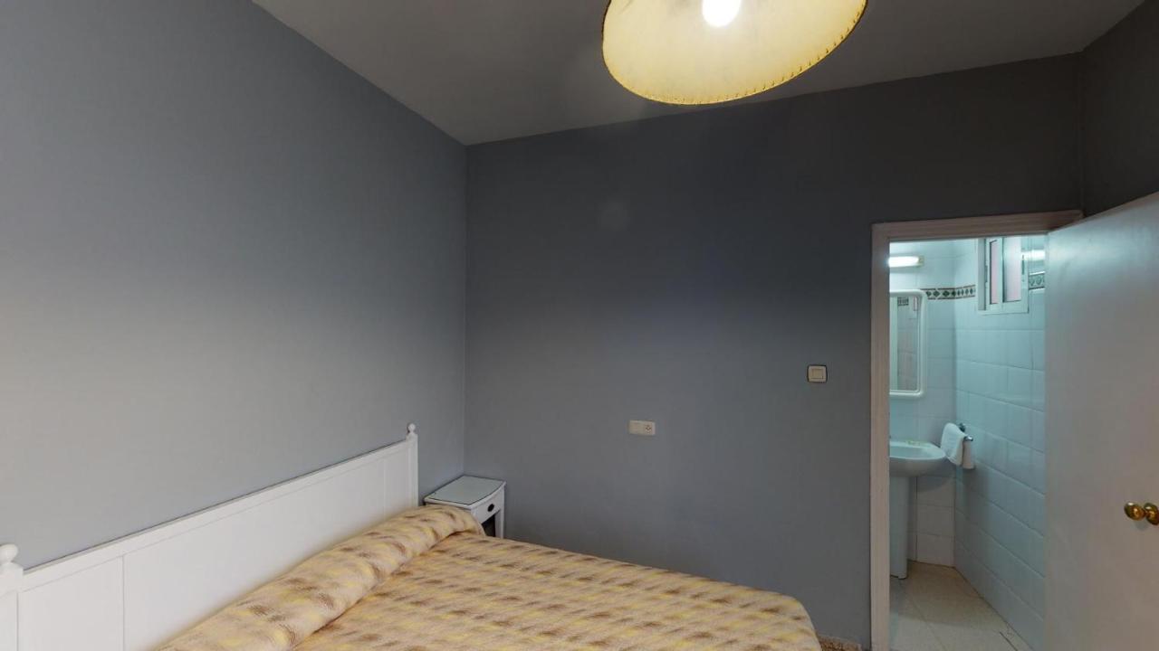 Double Room Private Bathroom Queen bed,1580477833:JPEG