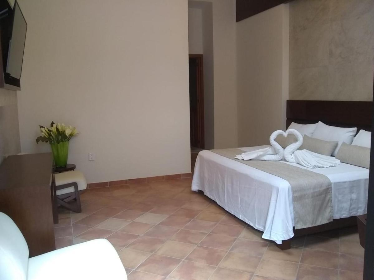 King Suite Spa Bath