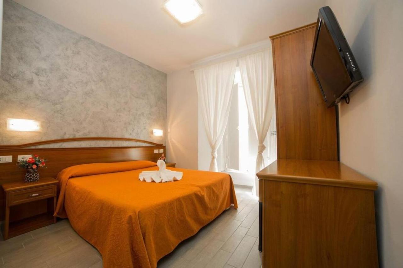 Quadruple Room,1220587564:JPEG