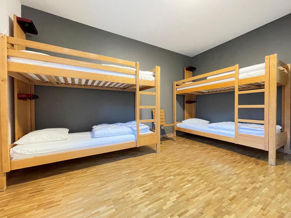Single Bed Female Dormitory Room,1175944384:JPEG