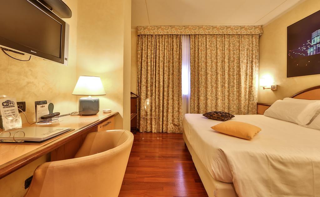 Classic Double Room,117689407:JPEG