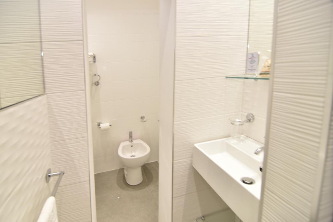 Small Double Room,1139870977:JPEG