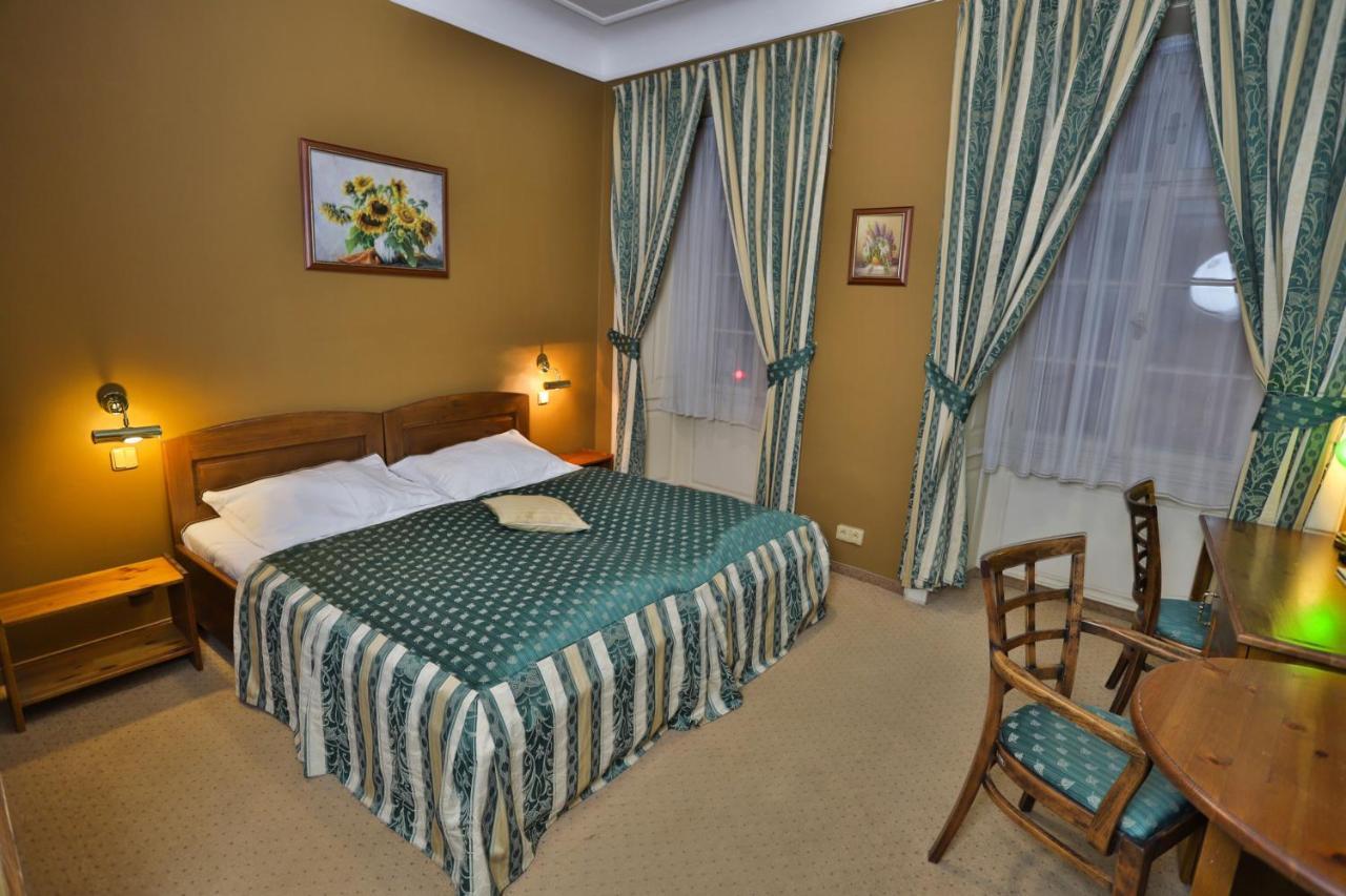 Deluxe Double Room,1178300317:JPEG