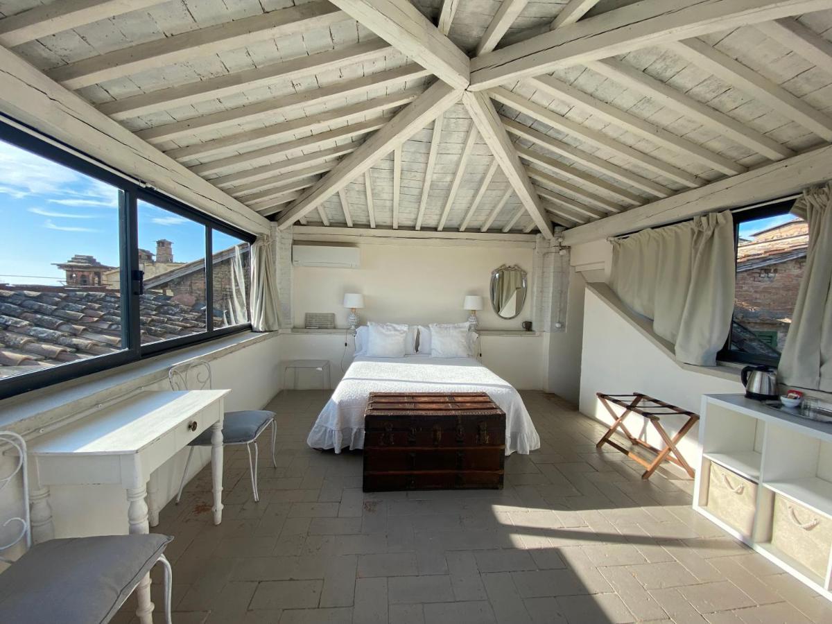 Large Double Room,1186629427:JPEG