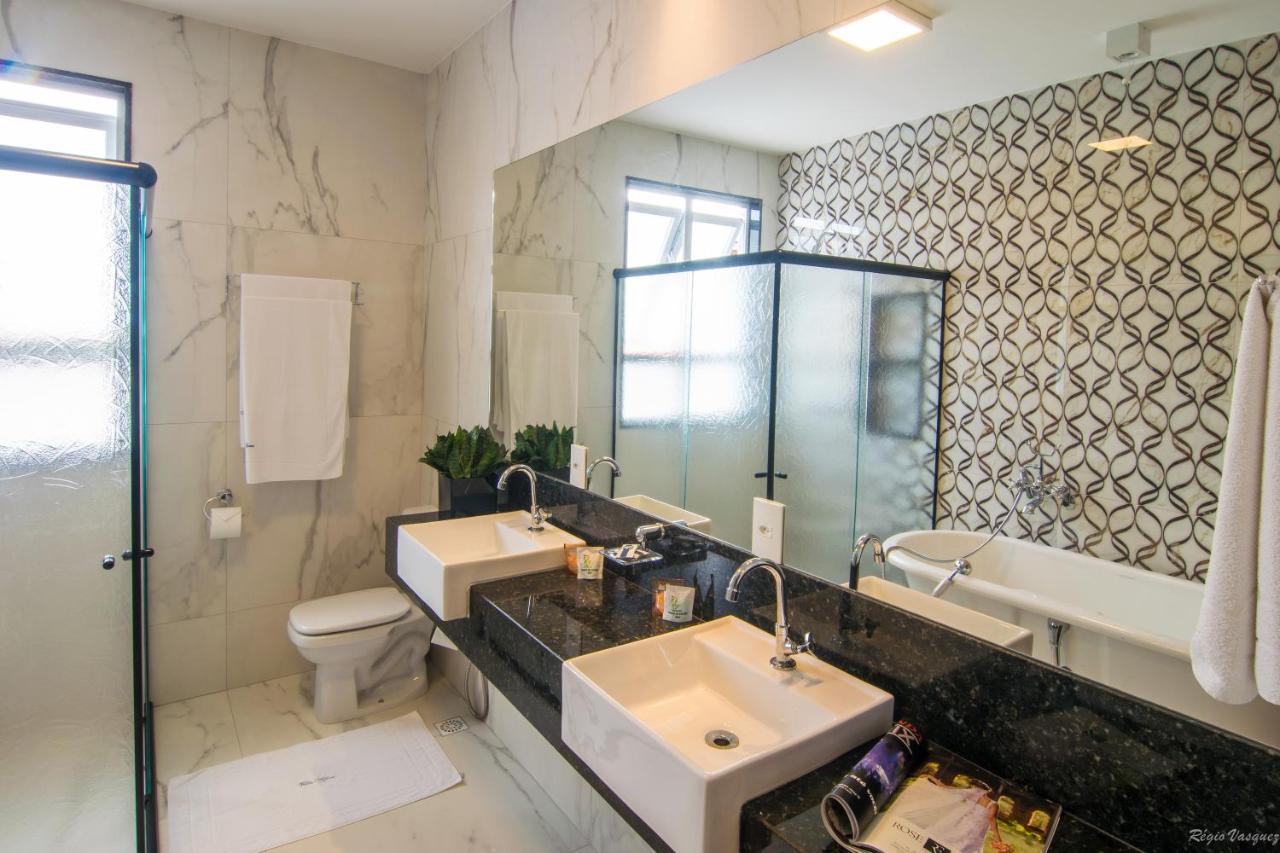 Master Double Room Bathtub,1543410196:JPEG