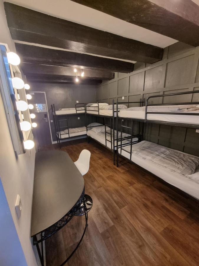 Single Bed 8-Bed Dormitory Room,1646919108:JPEG