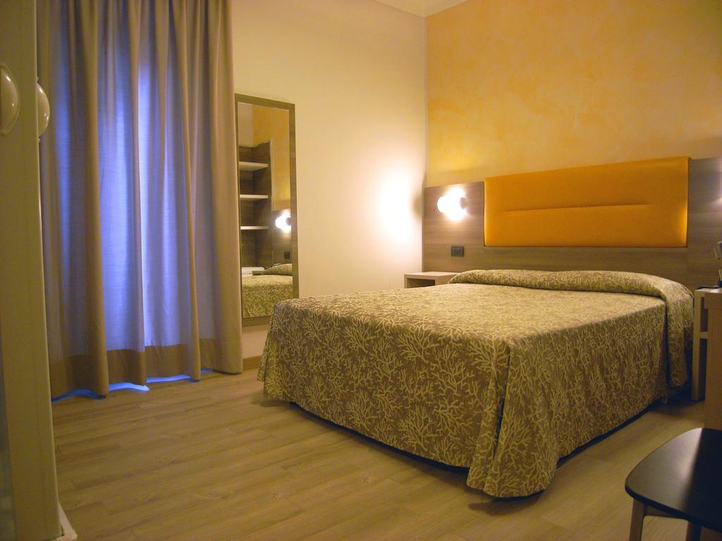 Double Room,368752144:JPEG
