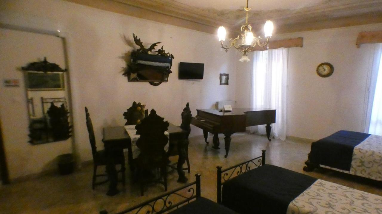 Deluxe Suite Canal View
