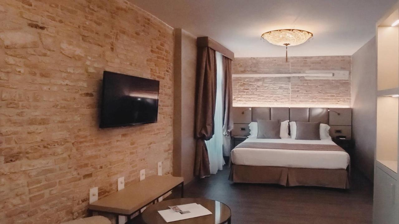Deluxe Junior Suite,1188691018:JPEG
