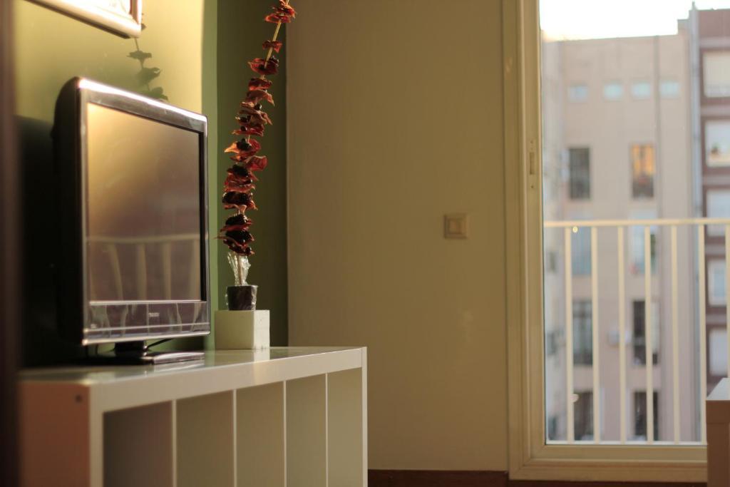 Three-Bedroom Apartment,11964260:JPEG