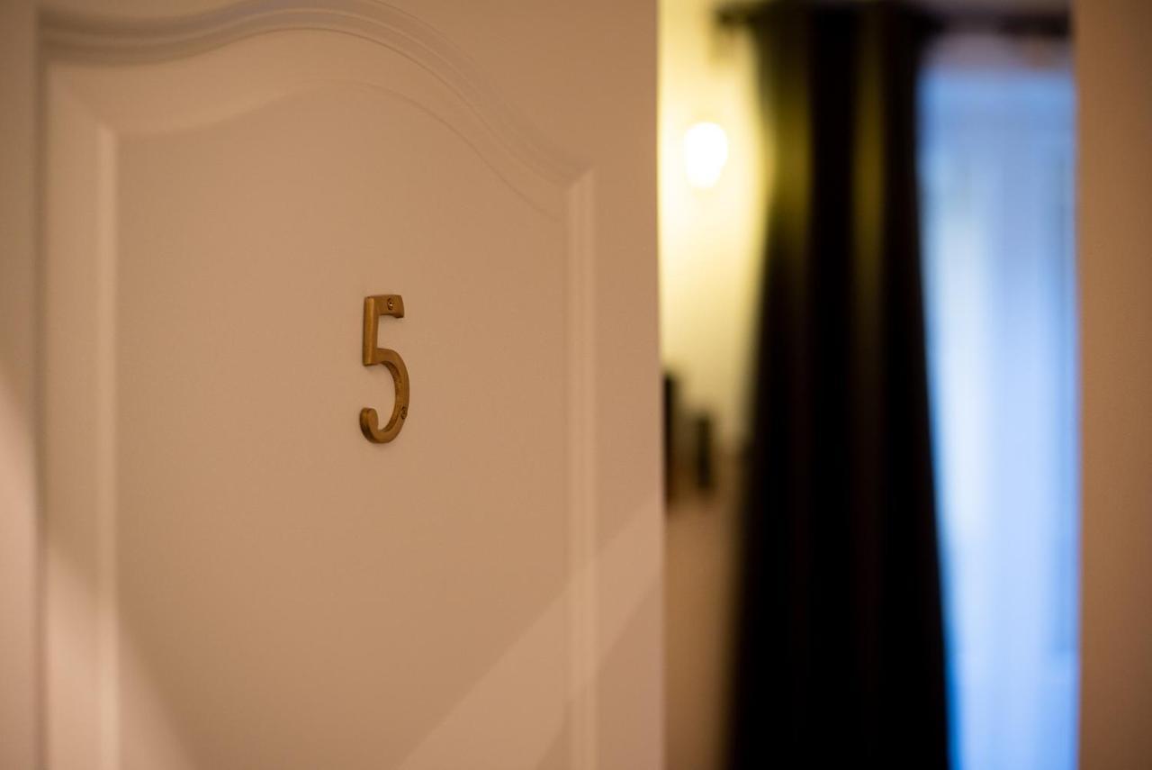 Deluxe Single Room,1189849843:JPEG