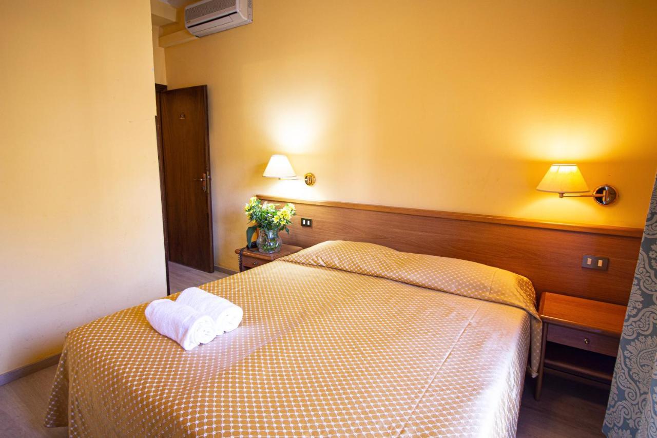 Triple Room,1191244990:JPEG