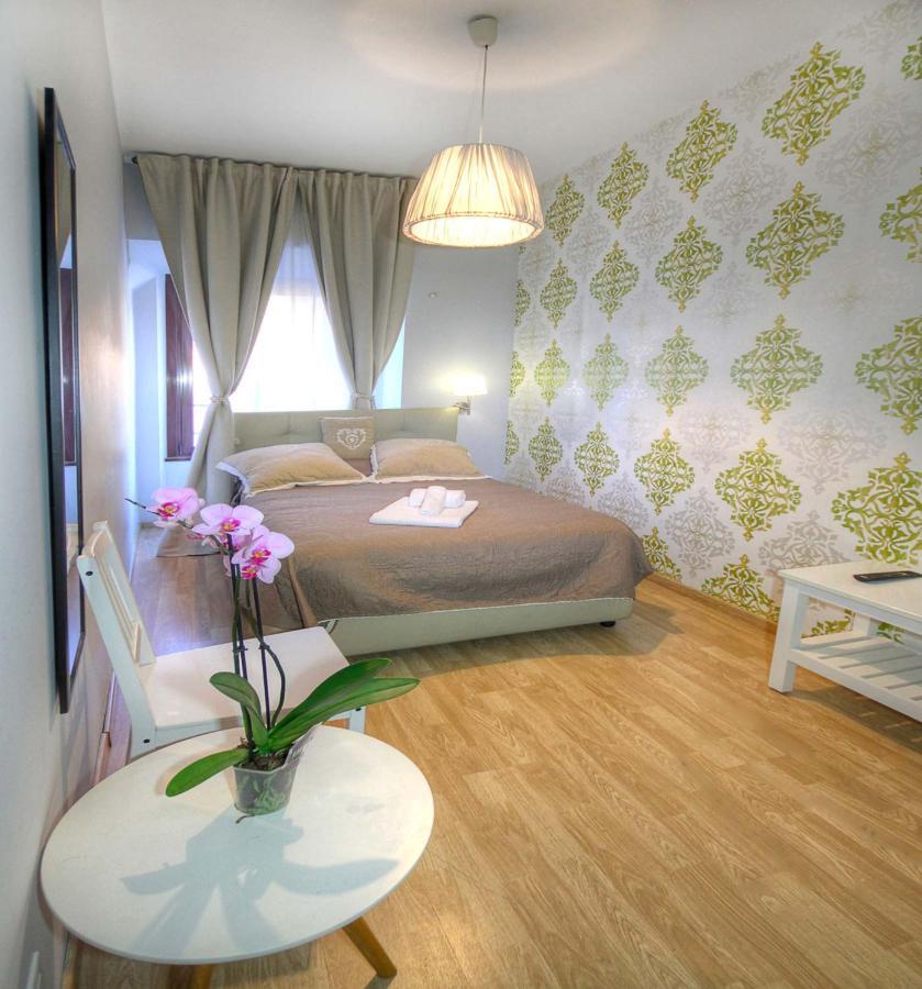 Single Room,1194386578:JPEG